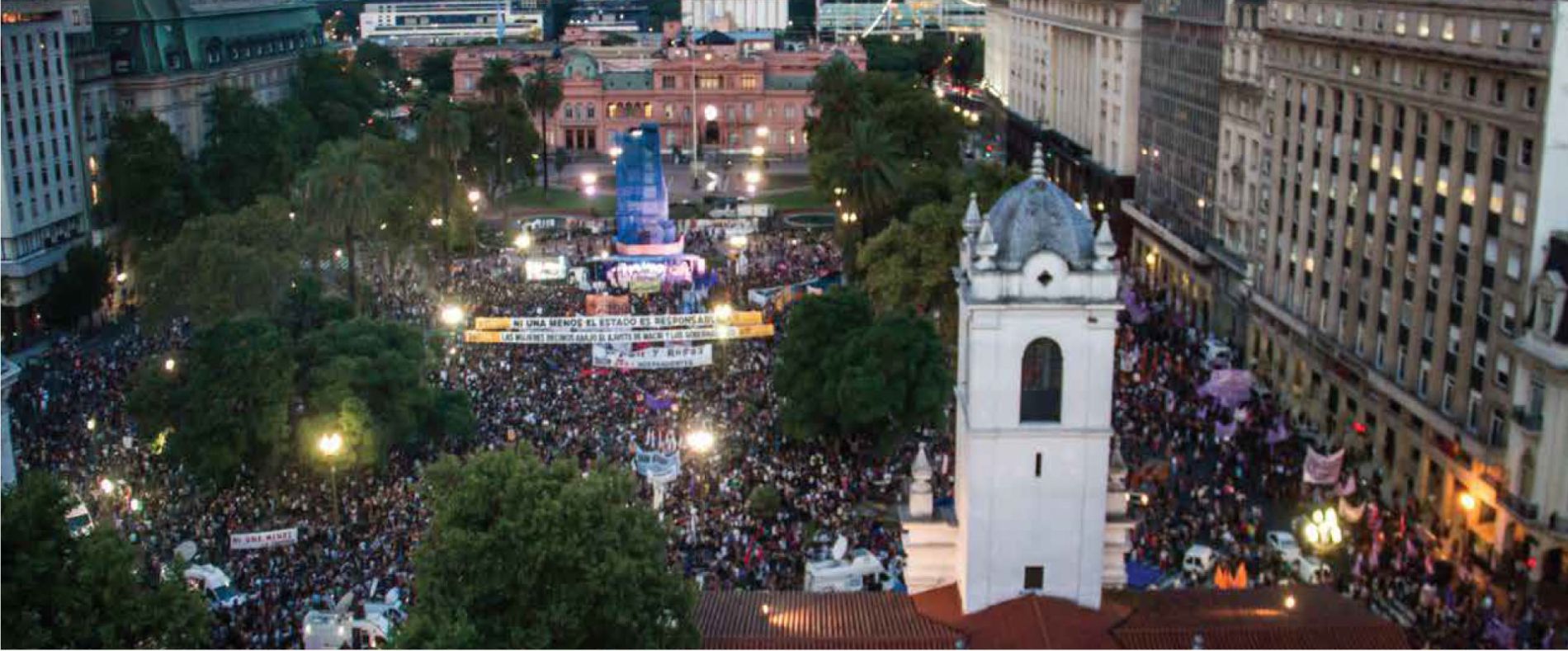 En las casas, en las camas y en las plazas